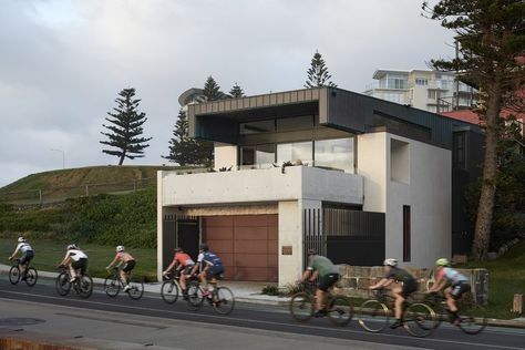 What Makes an Interior Material Durable and Easy to Maintain?