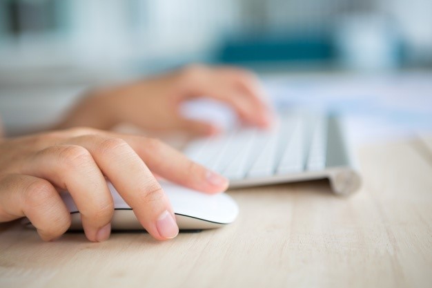 Free IT Computer Courses in Edinburgh: Are They Better Online or On-Campus?