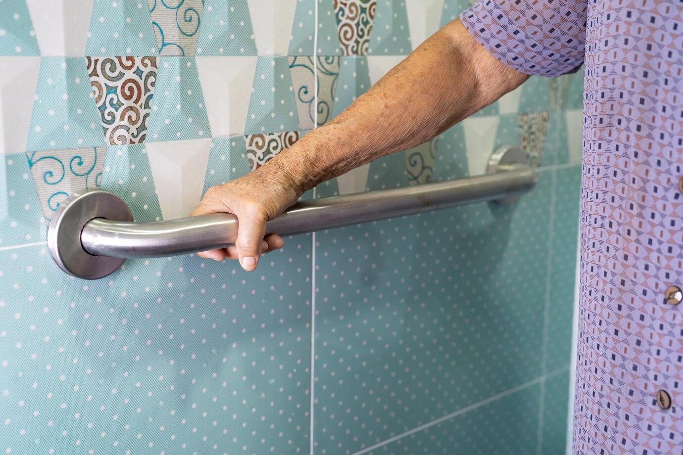 Everything You Need to Know About Grab Bars for Bathroom Safety
