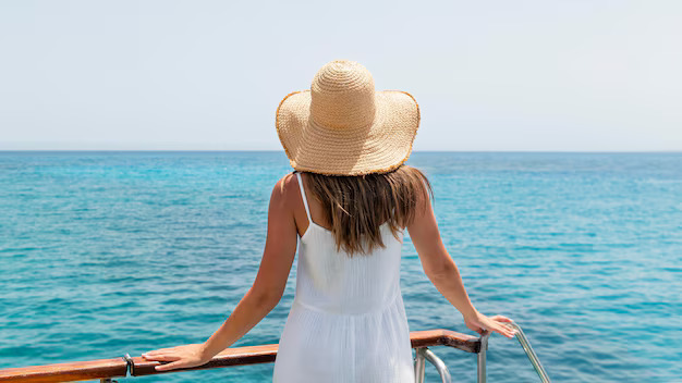 Host a Yacht Party and Cruise Dubai's Waters