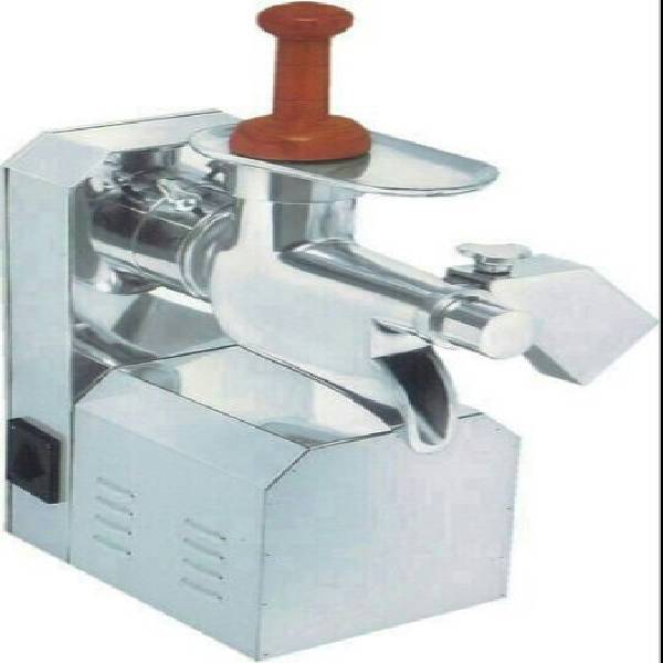 Semi Automatic Mosambi Juicer Machine, For Commercial, 30 Kg in Rajkot