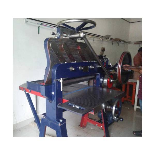 Paper Cutting Machine in Mathura POOJA OFFSET TRADING COMPANY