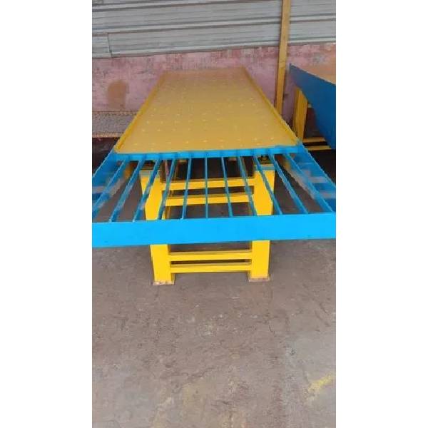 Interlocking Tiles Vibratory Table in Gautam Buddha Nagar NICE TILES