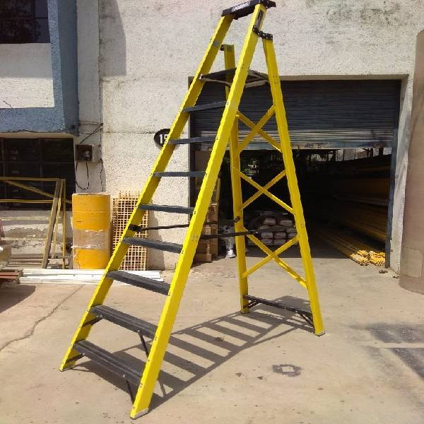 Industrial Platform Total FRP Ladder 8ft LMIP 09TF in Thane Twin