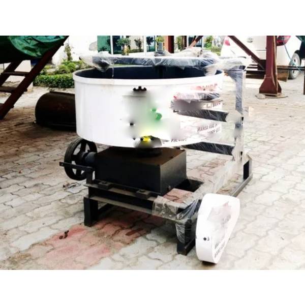 Tractor Hydraulic Pan Mixer in Bathinda Sapphire Engineering Industry