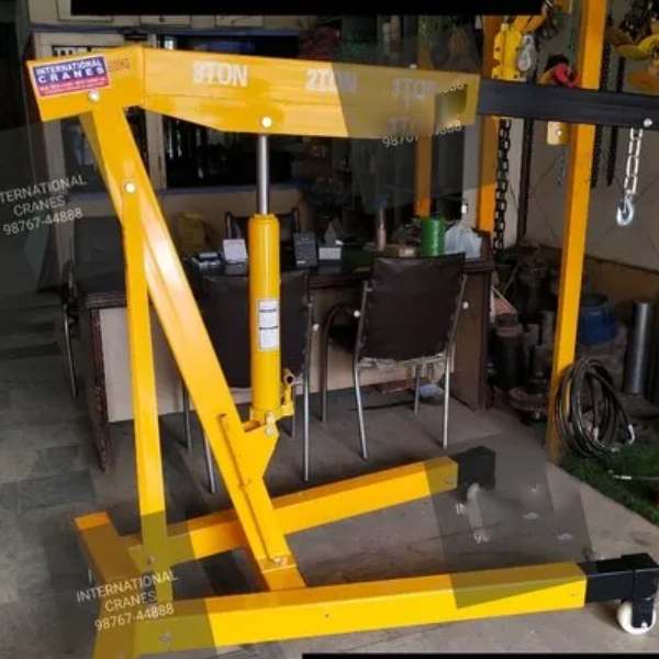 Latest DEMEC Manual Hydraulic Floor Crane price in India
