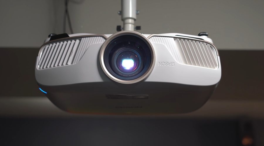 Black or White Projector Screen: How to Choose the Best for Your Needs
