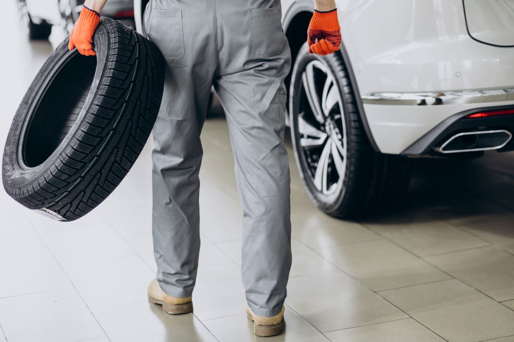 Toyota Land Cruiser vs Nissan Patrol: Which 4x4 Reigns Supreme in Desert Adventures?