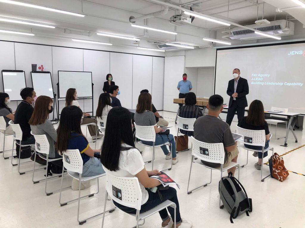 How Can Leadership Training Encourage Leaders to Inspire Their Teams?