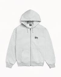 The Stussy Hoodie Original is a popular brand among youths, and this paper explains how to identify the product.
