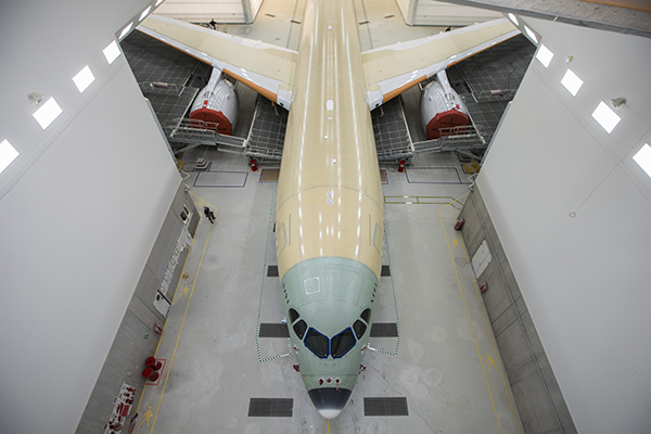 How Do Fuel Efficiency and Weight Reduction Affect the Aircraft Paint Market?