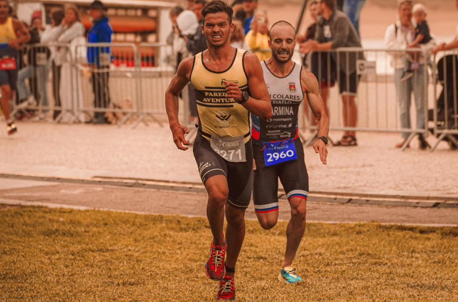 Breaking Down the Battle: On Cloud vs Traditional Running Shoes