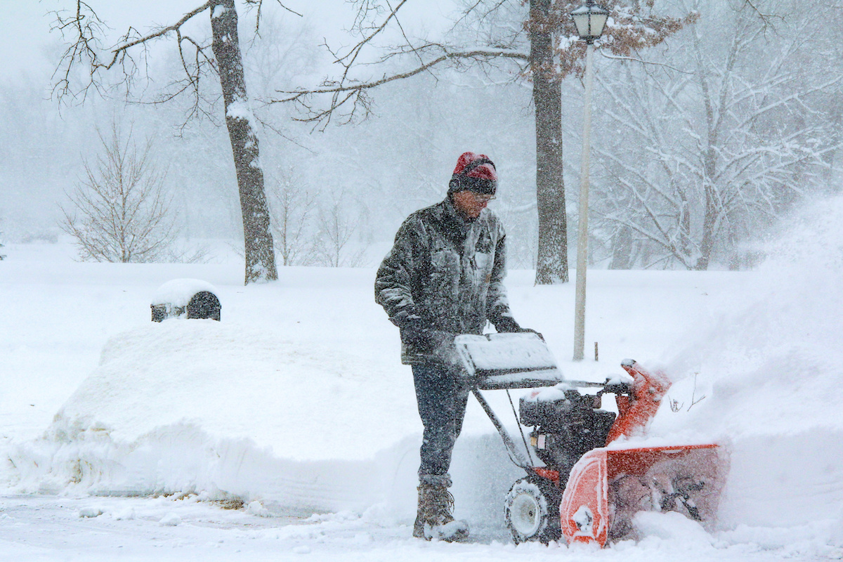 Amazing Strategies for Blizzard Snow Removal in Chicago Homes