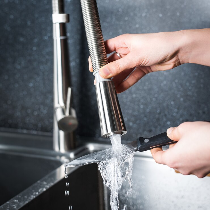 5 Mythes Courants sur la Plomberie que Tout Propriétaire Devrait Connaître