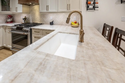 A guide to choosing white granite worktops for your kitchen