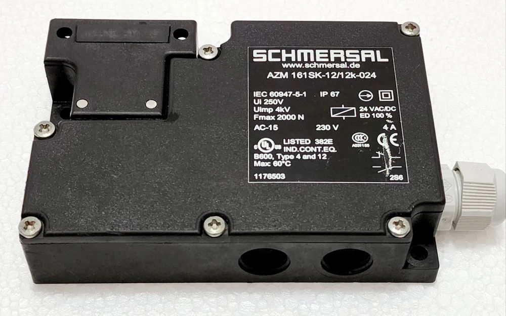 SCHMERSAL AZM 161SK-33RK-024 M 16 SOLENOID LATCHING SAFETY