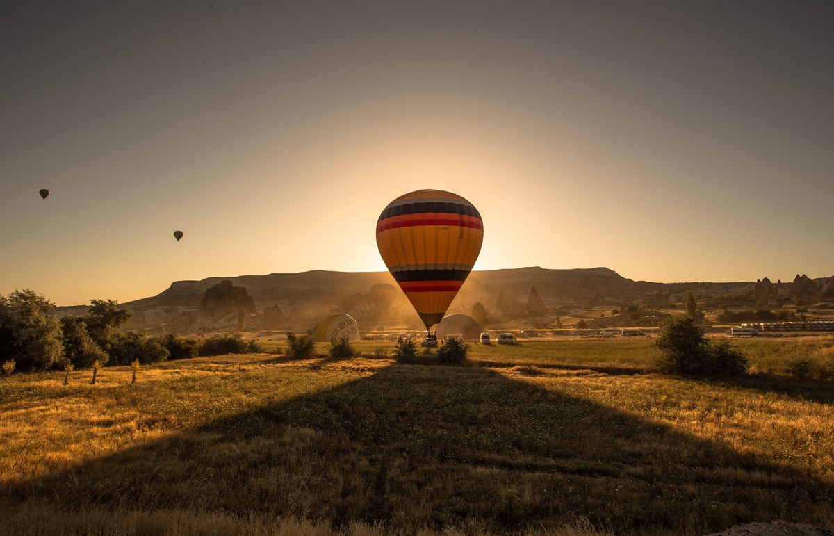 The Art of Balloon Decorations: More Than Just Hot Air