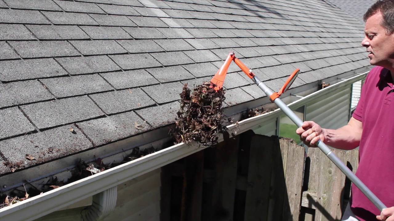 What Is Eavestrough Cleaning and Why Is It Important in Winnipeg?