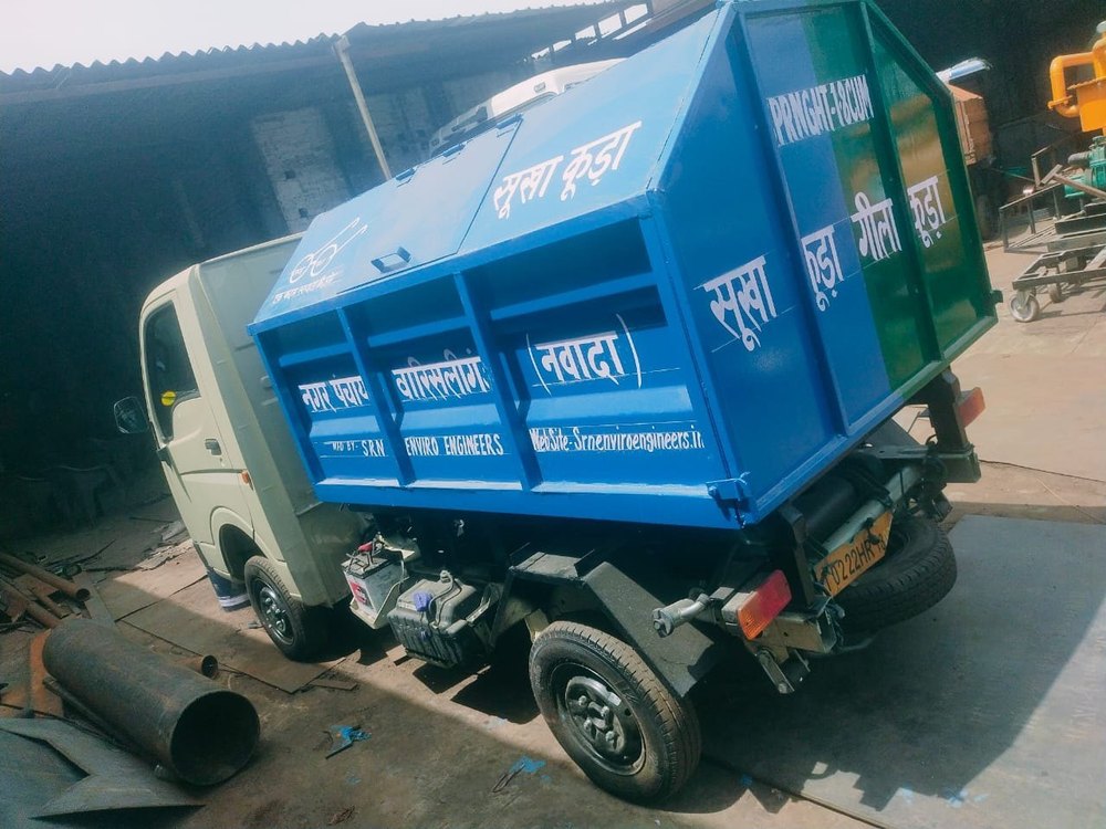 Clean Green Close Body Twin Part Hydraulic Garbage Tipper Mounted, 720 kg Manufacturer & Seller