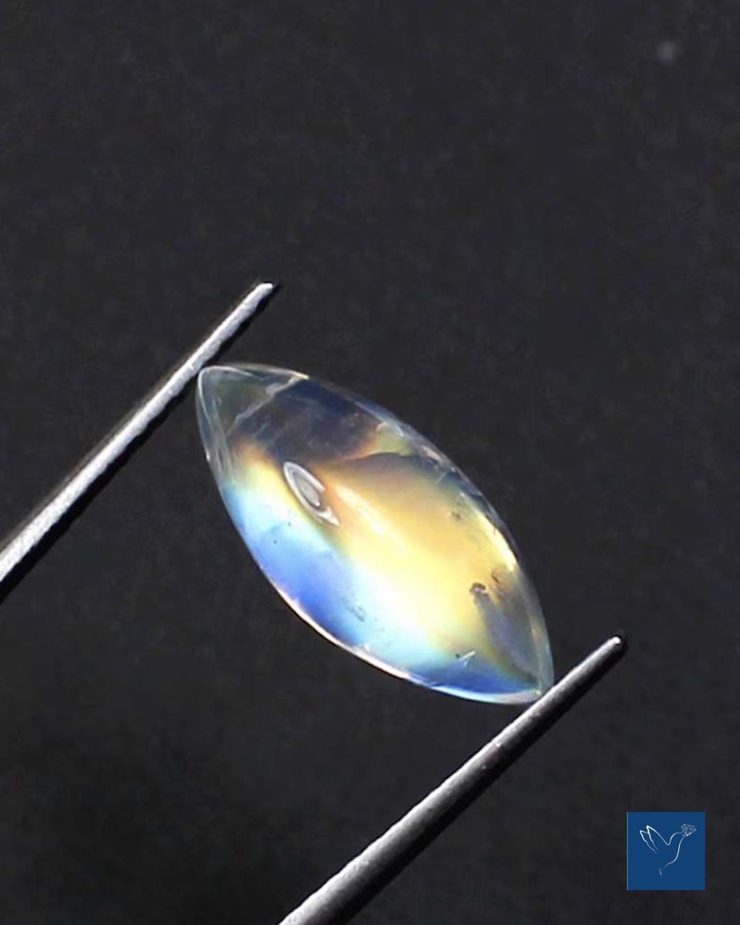 Whispering Moons: How Moonstone Reflects the Quiet Power of the Night