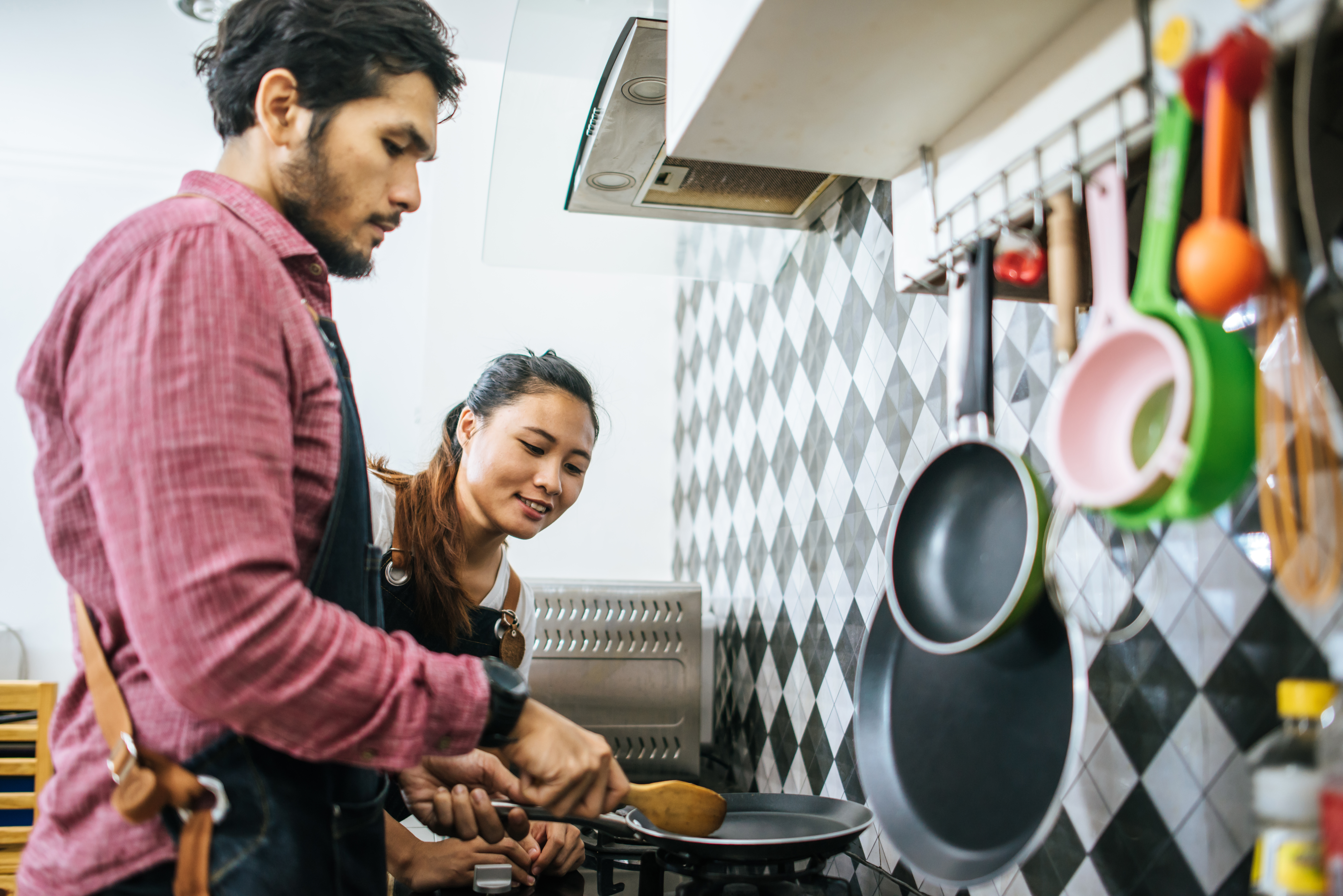 House Maid For Cooking Bangalore – Skilled Home Cook for Everyday Meals Maid Bangalore