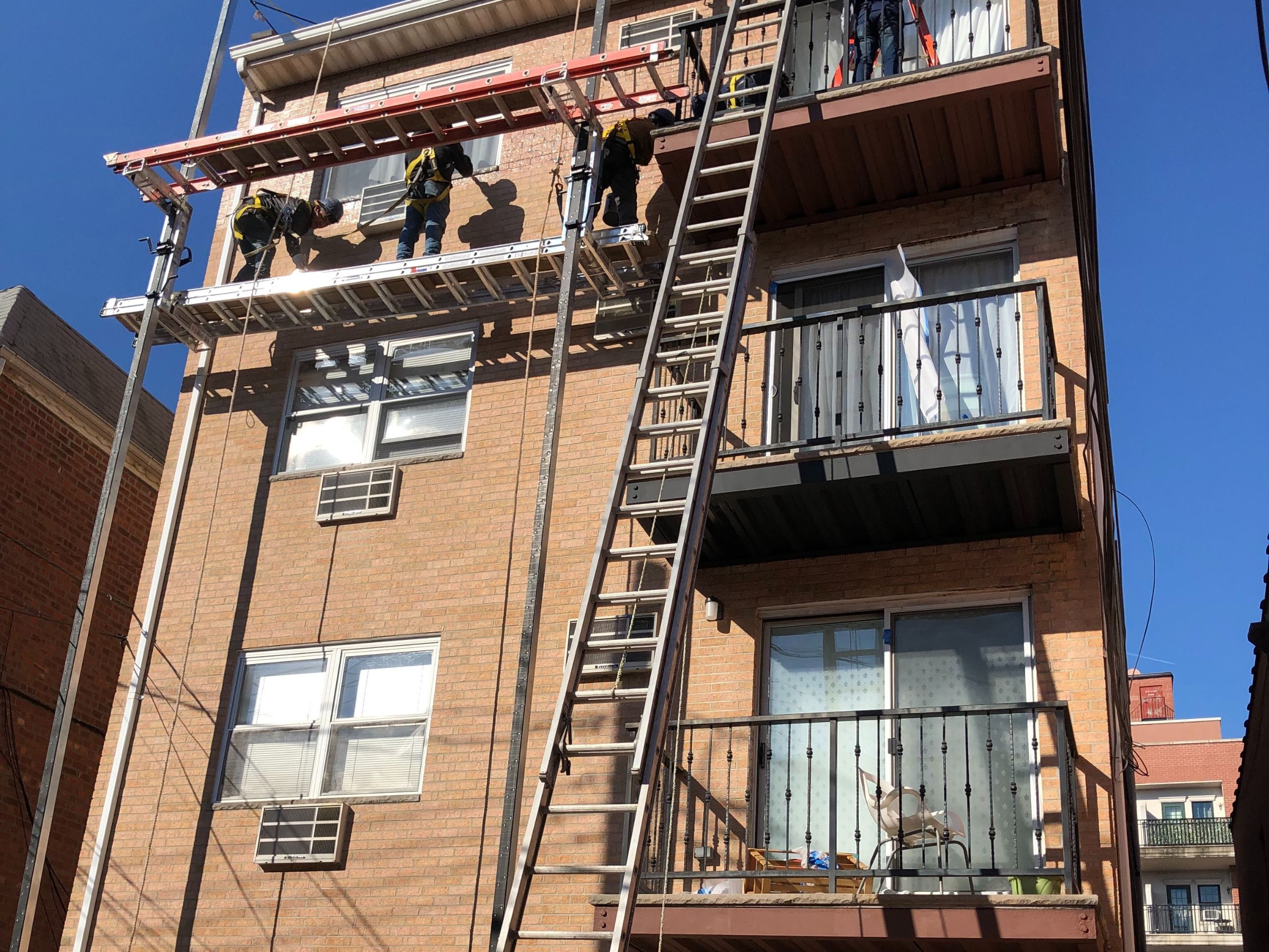 Future Trends in Building Repair: What Contractors Predict for 2025