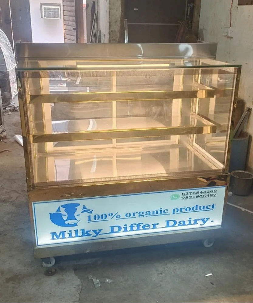 Glass Simple Display Counter With Storage, For Shop Price in Delhi, Delhi –  ₹17,000 K S Enterprises