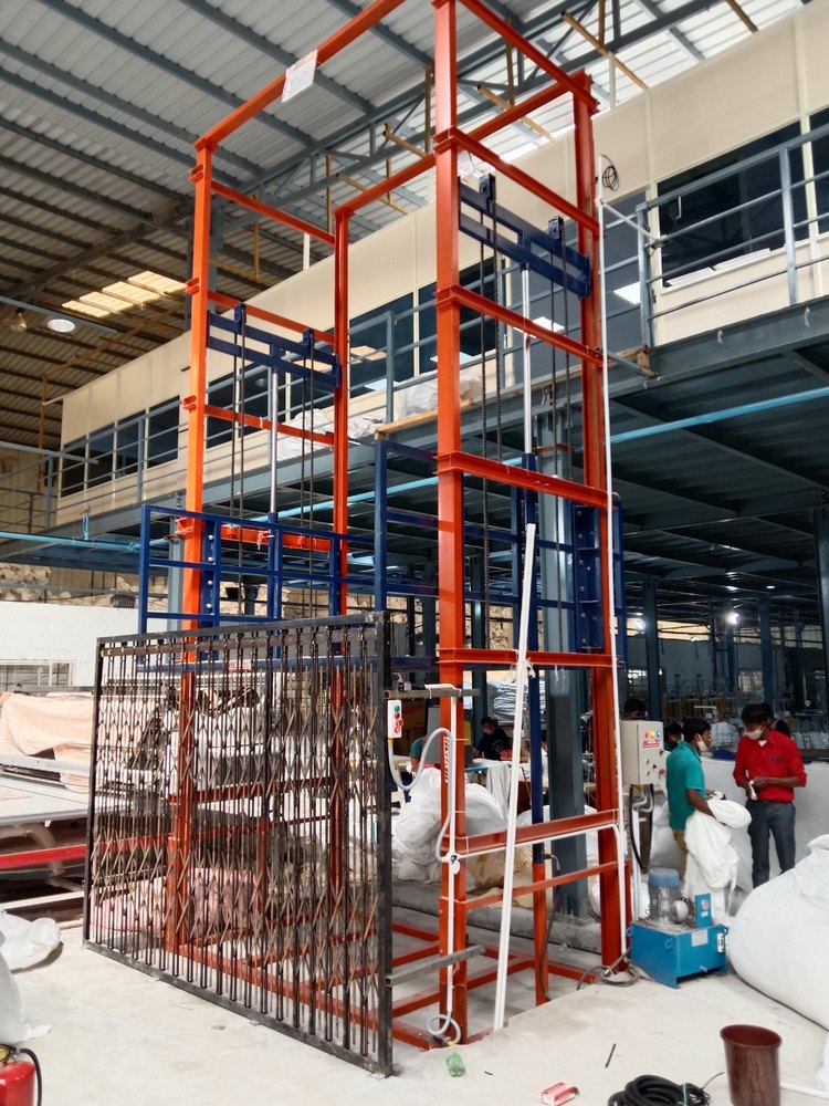 Goods Lift, Capacity 2 Ton, Maximum Height 20 Feet Manufacturer