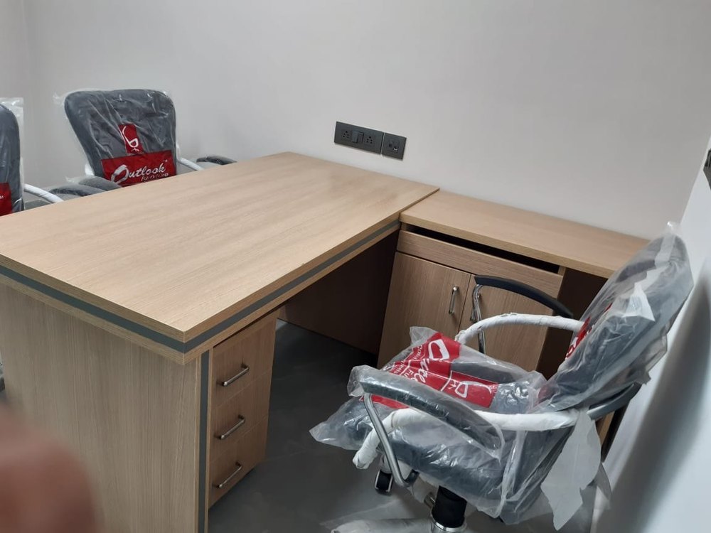 L Shaped Executive Office Table, With Storage Price in Gurugram, Haryana –  ₹8,000 Avadh Interiors