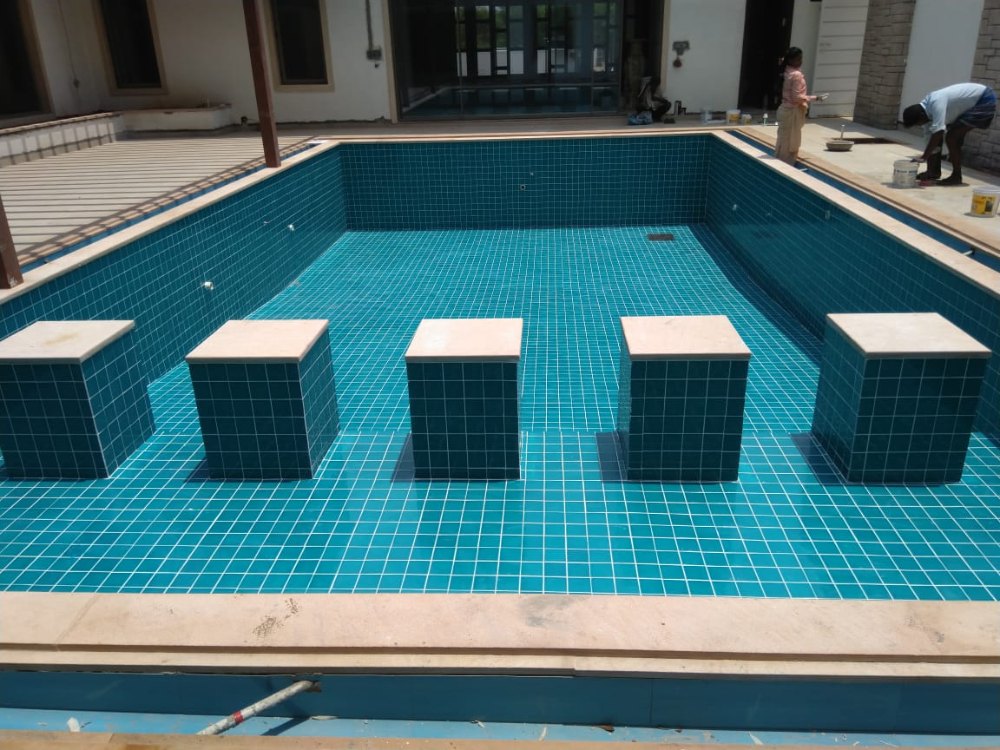 Matte Blue Swimming Pool Laying Tile, Thickness 510 mm, Size Large (12 inch x 12 inch) in