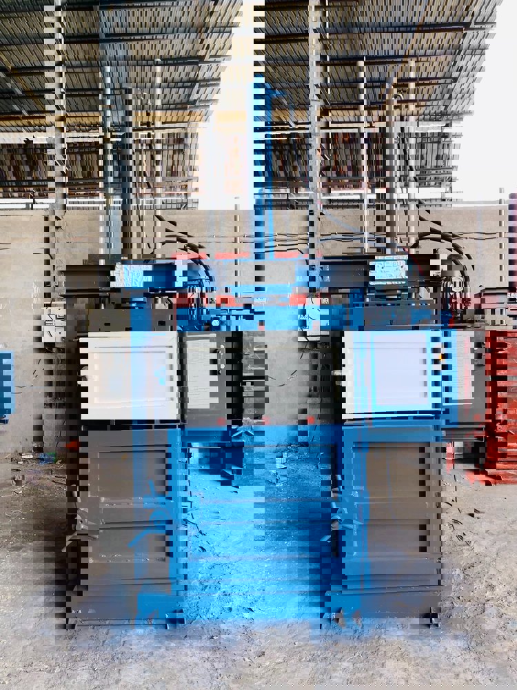 Mild Steel Baling Machine For Plastic in Ahmedabad Shreeram Industries