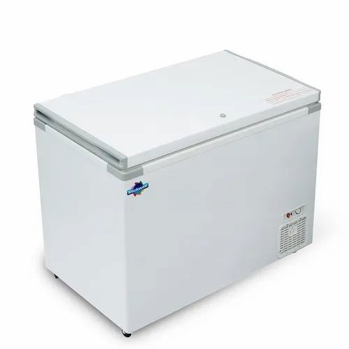 Rockwell Chest 350 ltrs Single Door Hard Top Freezer, Capacity 346 L