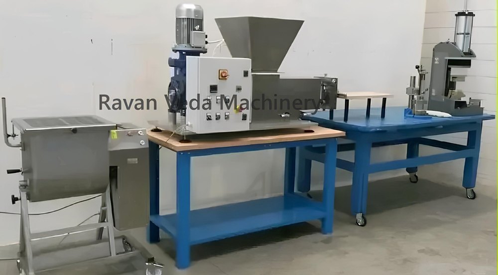 SemiAutomatic 25 Kg Soap Making Machine & Small Unit Manufacturer