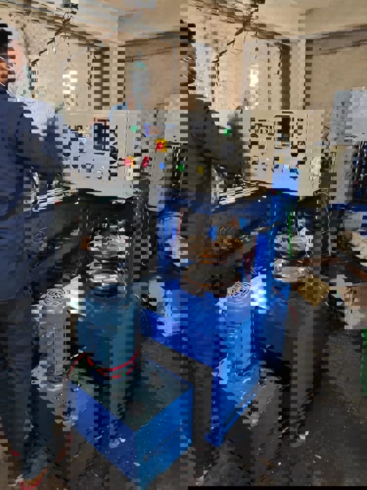 Semi Automatic single die Paper Plate Machine, 220 And 240, Production