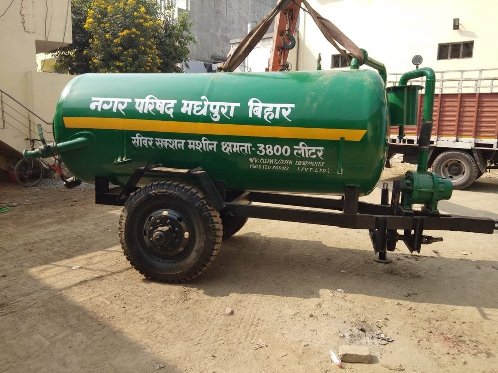 Septic Tank Cleaning Machine Suction machine, Capacity 3000 Ltr, Model Name/Number CGESSM3KLT