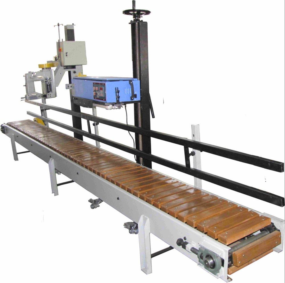 Sigma 25 Kg Bag Stitching Machine with Conveyor, Automatic Grade