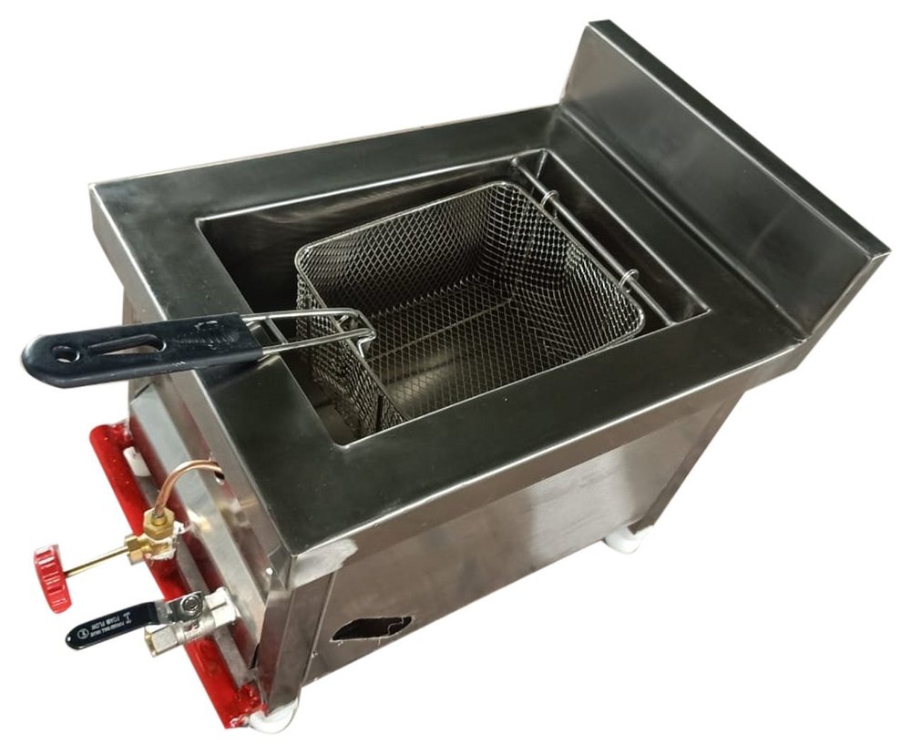 Silver Stainless Steel Fried Chicken Machine, For Restaurant, 20kg