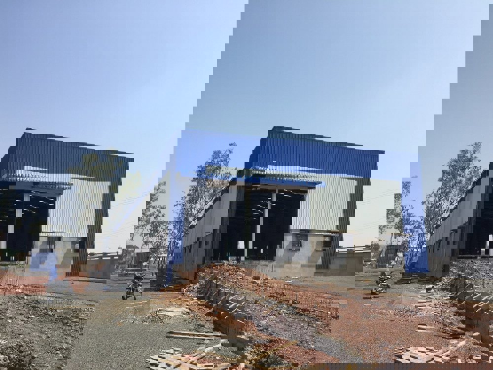 STEEL/MS Prefab Pre Engineered Building Structure Kolhapur in Kolhapur M AND K BUILDING