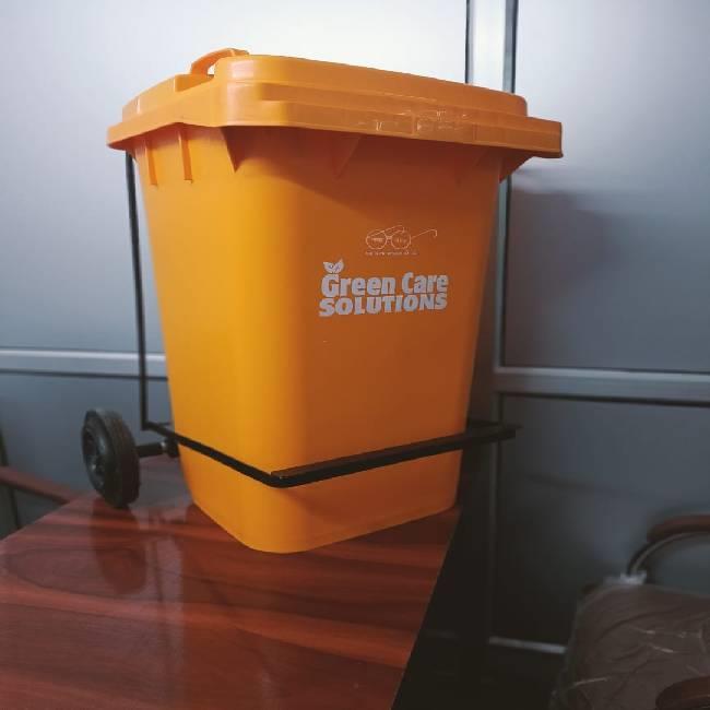 100 Ltr Wheeled With Pedal Dustbin