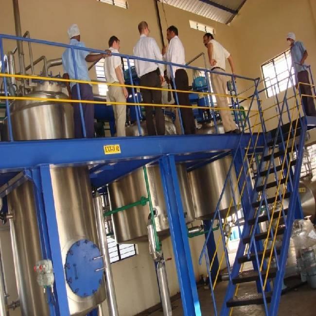 Industrial solvent extraction system