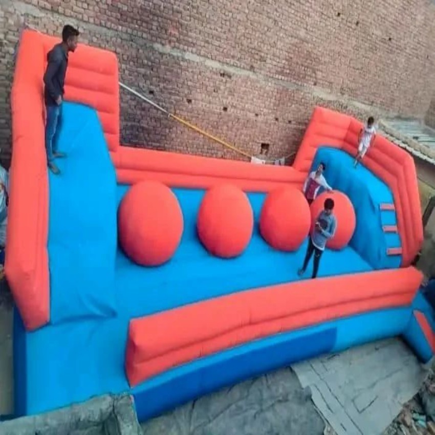 4 Ball Inflatables Game .