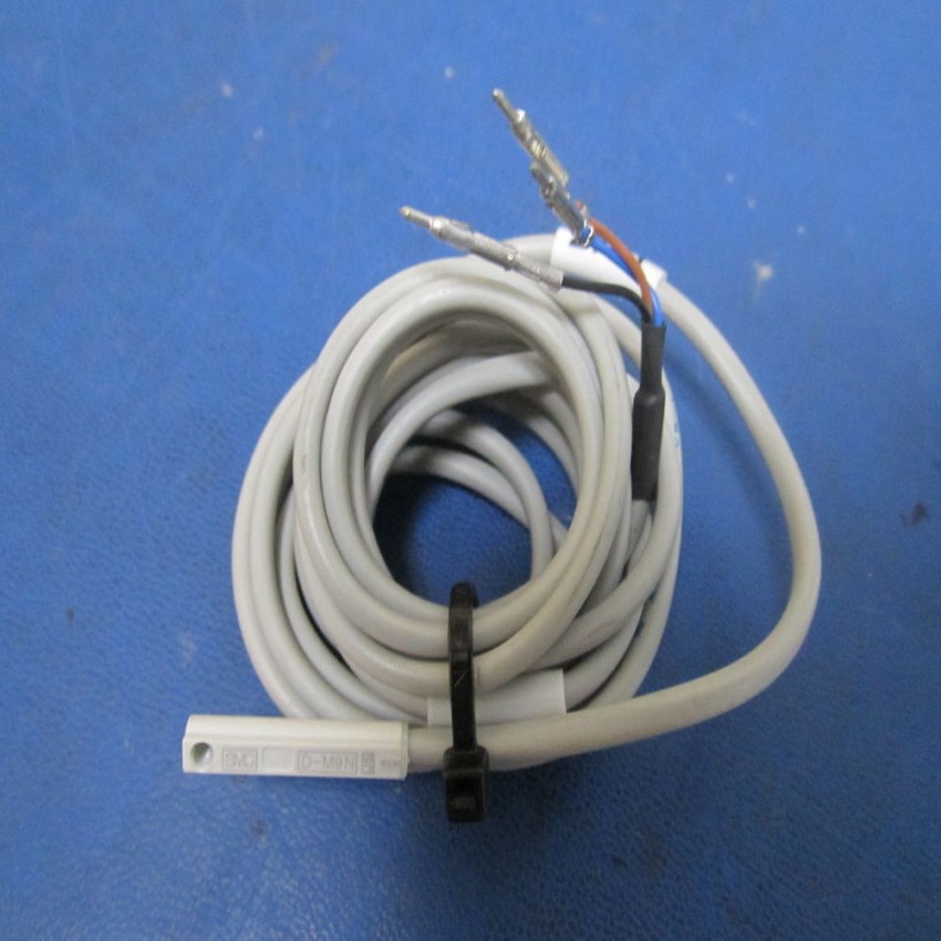 5-240DC Plastic SMC Magnetic Sensor D-M9N, For Cylinder, 5AMPS