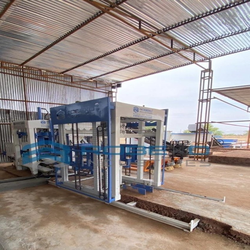 Fully Automatic Paver Block Machine, Capacity: 1000-1500 Blocks per hour