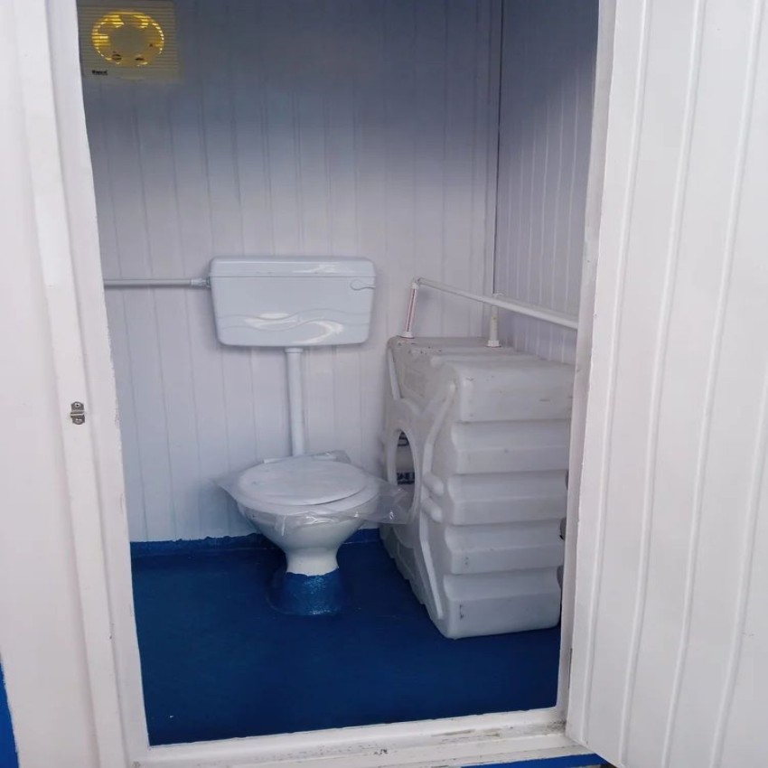 Square Frp Portable Western Toilet