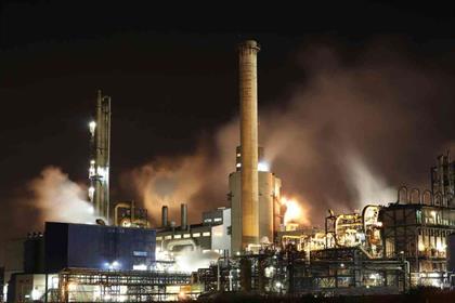 Odoo ERP Tailoring for Chemical Manufacturing to Manage Formulas, Compliance & Plants