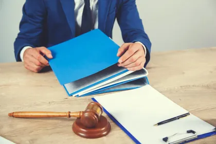 Top Benefits of Using Legal Document Preparation Services for Small Businesses