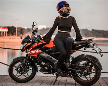 9 Everyday Riding Problems a Black Vest for Ladies Instantly Solves