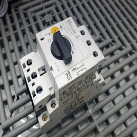 10A 3 Pole EATON CIRCUIT BREAKER , PKZM0-10