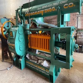 12 Bolt Commercial Expeller Sesame Oil Extraction Machine, Capacity: 10 ton/day