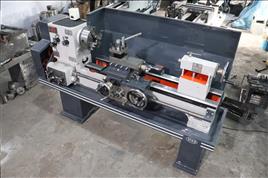 Medium Duty Geared Lathe Machine